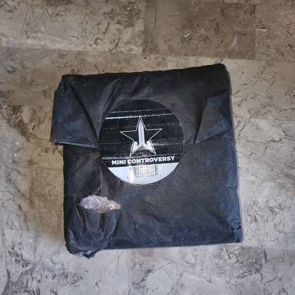 BNIB》Jeffree Star 🌟 Shane Dawson Mini Controversy Eyeshadow Palette - Picture 2 of 8